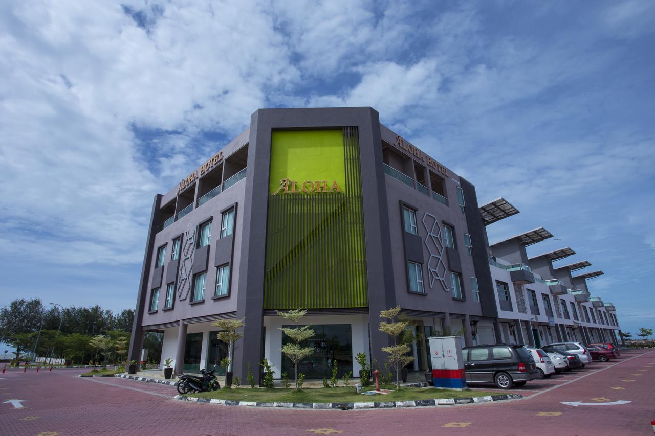 Aloha Hotel Sdn Bhd Pontian Kechil Exterior foto
